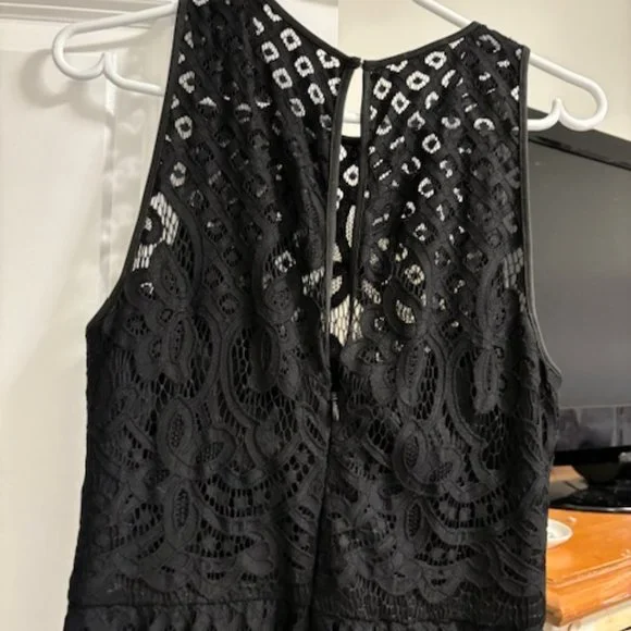 Vera Wang Formal Lace Maxi Dress - Picture 9 of 14